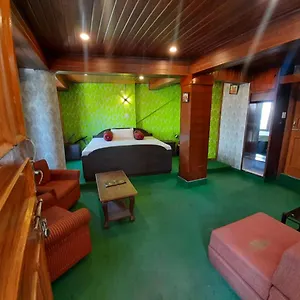 Hotel Samrat Ss