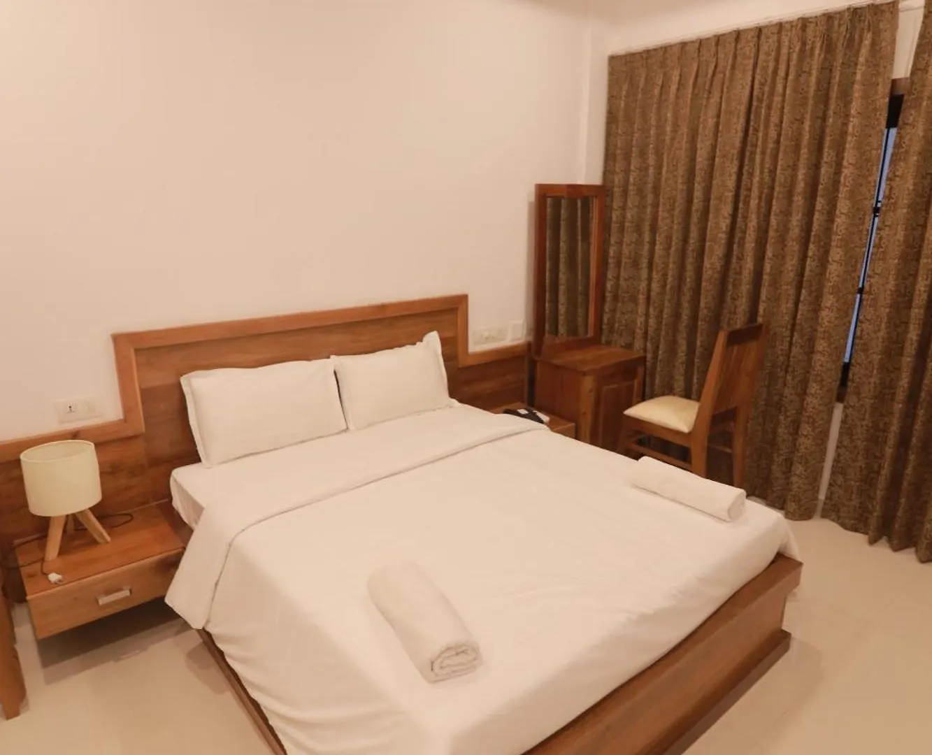 Opm Inn Payyannur Inde